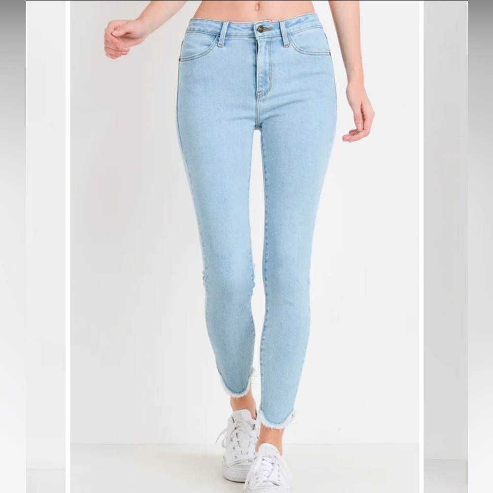 Light Blue Tulip Frayed Skinny Jeans